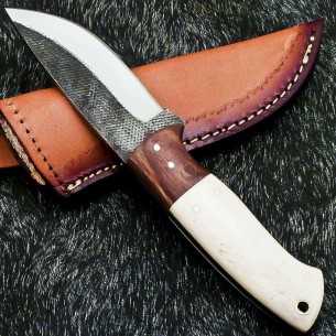 Custom Made Carbon Steel 1095 Fixed Blade Skinning Knife Beautiful